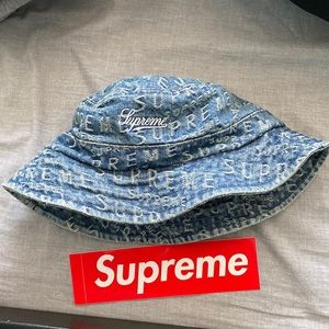 Supreme denim bucket hit hat